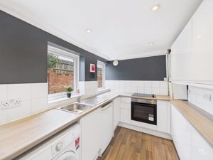 KITCHEN- click for photo gallery